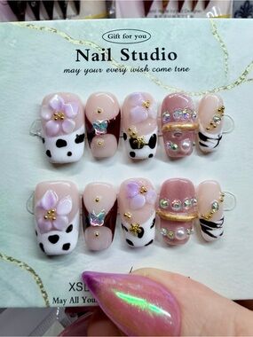 Pink Floral & Cow Print Press-On Nails Size Large